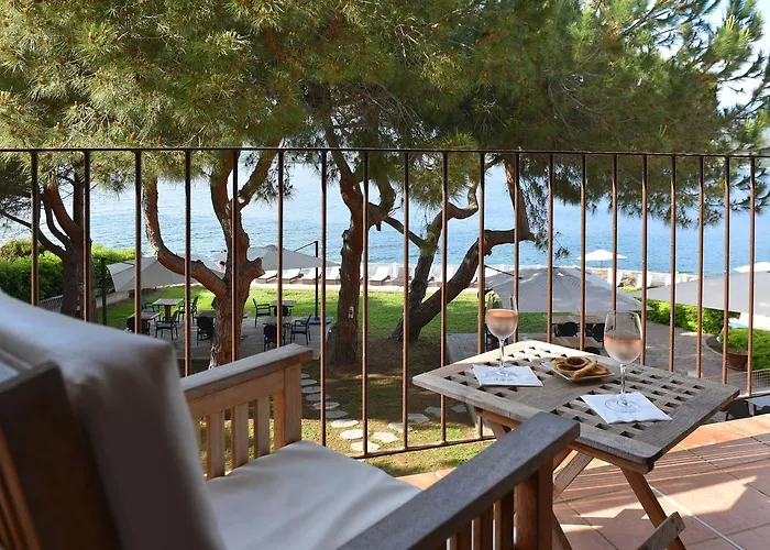 Hotel Castel D'orcino 4*